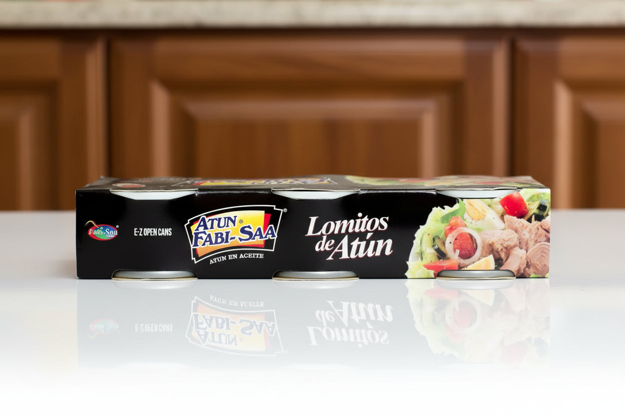 Packaging of Atun Fabi Saa tuna cans with a salad image on the side.