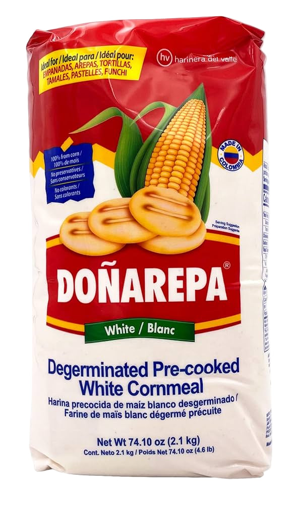 Bag of Donarepa white cornmeal with corn illustration on a red background